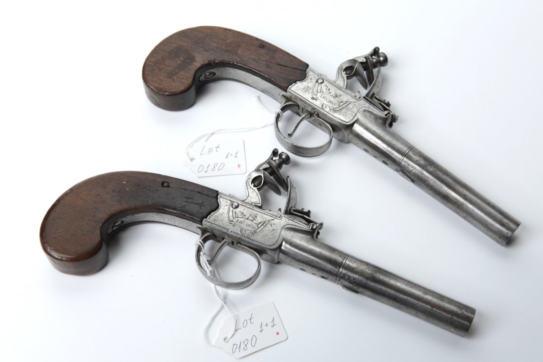 Antique pair pistols. — image 2