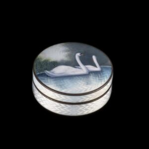 Antique silver an enamel snuff box — image 1