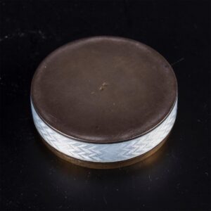 Antique silver an enamel snuff box — image 4