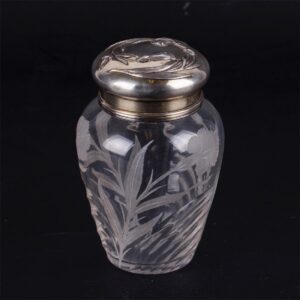 French Art Nouveau tea caddy — image 1