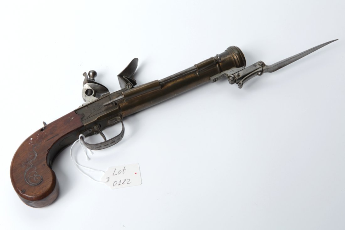 Antique naval pistol. — image 4