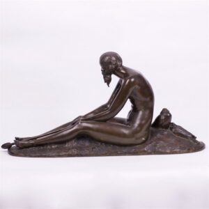Bronze figure. "Femme nue aux colombes". — image 5