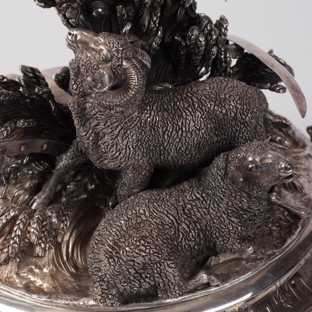 French silver figural Centerpiece. — image 5