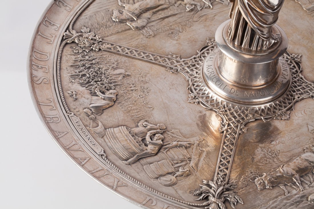 French silver figural Centerpiece. — image 9