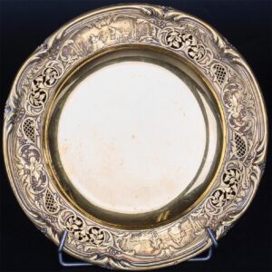 Pair of antique silver plates on legs — image 3
