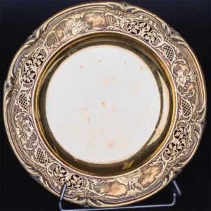 Pair of antique silver plates on legs — image 4