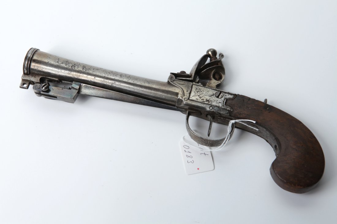Antique pistol. — image 1