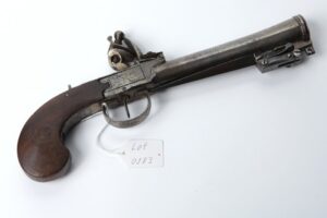Antique pistol. — image 2