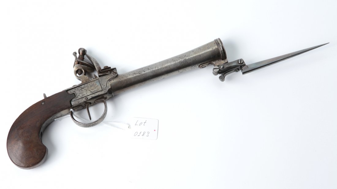 Antique pistol. — image 4