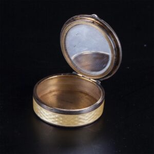 Antique silver an enamel box with a mirror on a cover — image 3