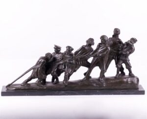 Bronze figure â€œBarge Haulers on the Volgaâ€. — image 1