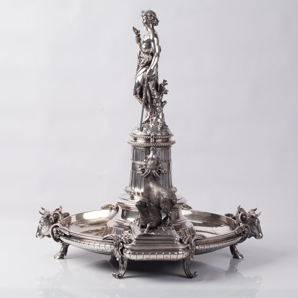 French silver figural Centerpiece. — image 4