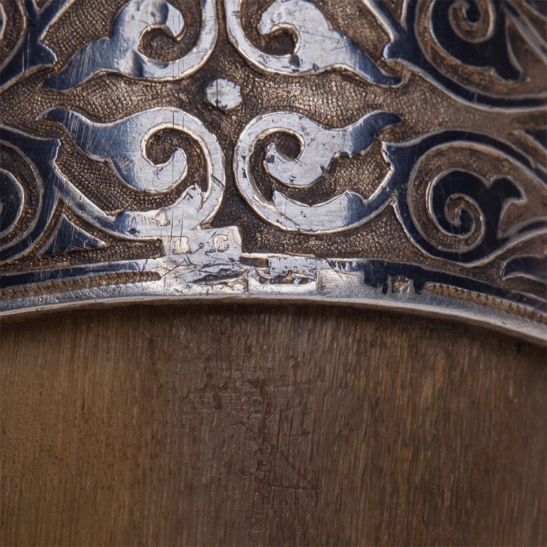 Presentation gunpowder horn — image 10