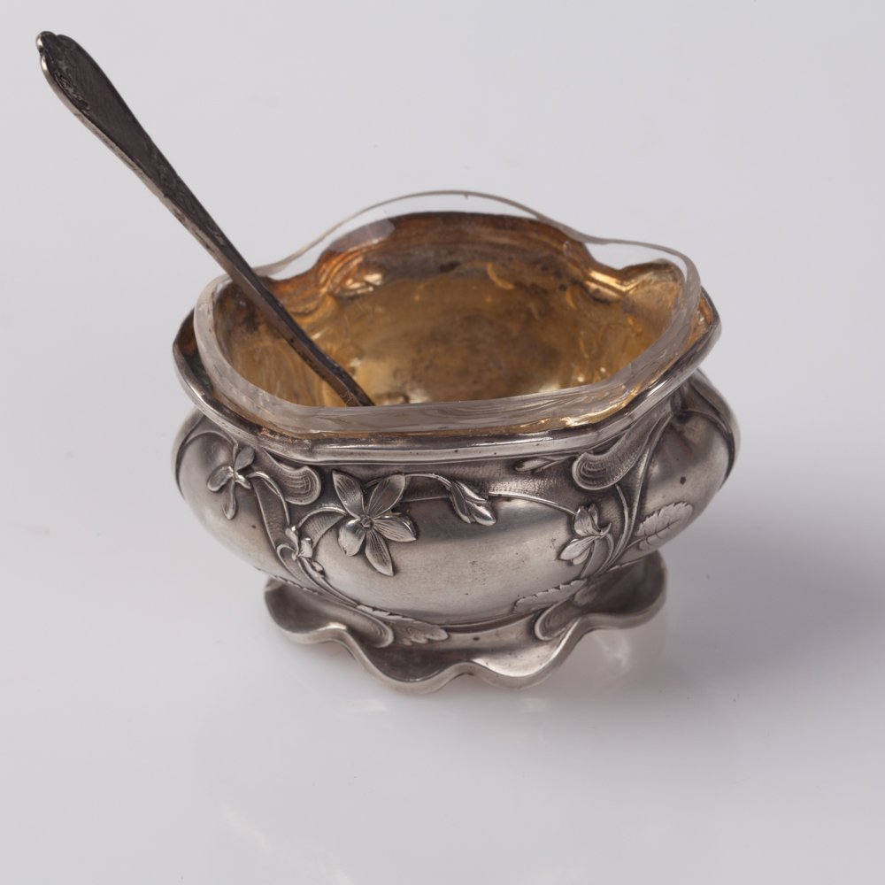 Set of 6 silver saltcellars. — image 3