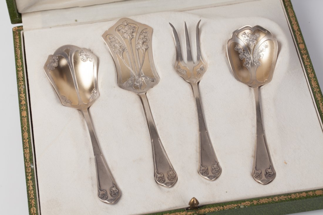 Silver serving set. — image 2