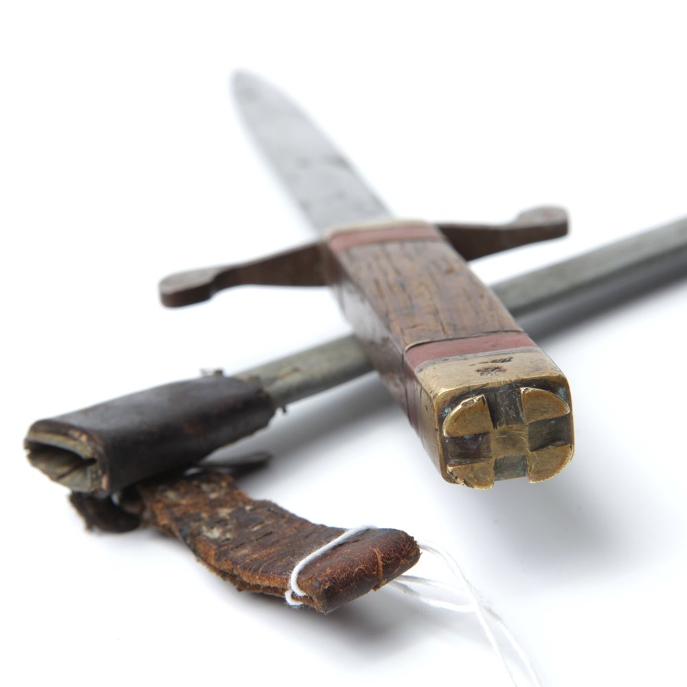 Undefined dagger. — image 5