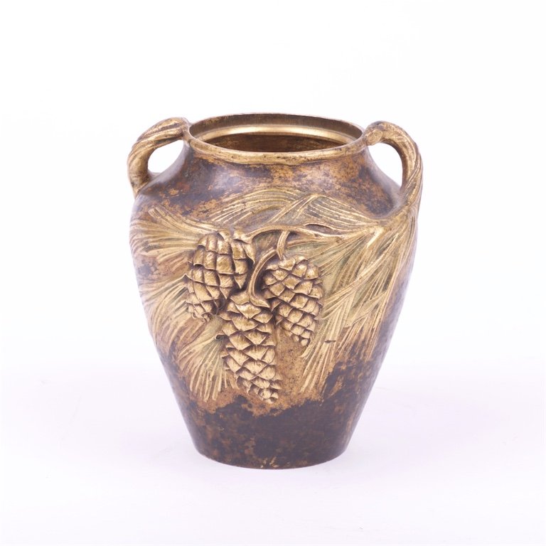 Bronze vase. — image 1