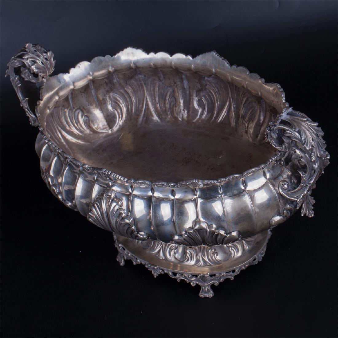 Massive silver bowl, Italy — image 3