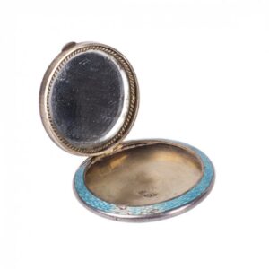 Russian silver and guilloche enamel snuff box — image 3