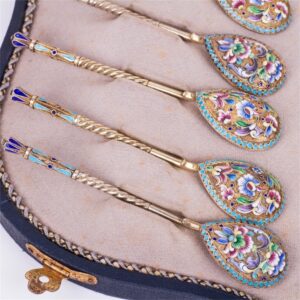 Russian silver and cloisonne enamel tea spoons set in a — image 3