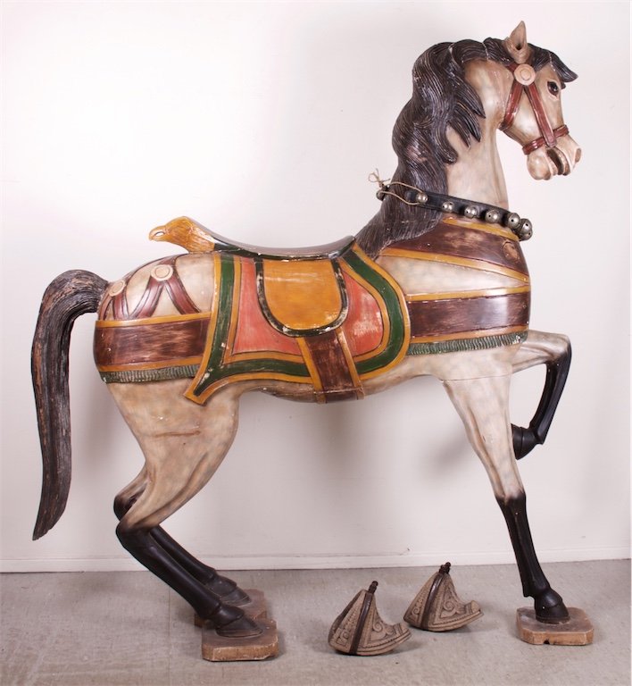Huge rare wooden horse. — image 1
