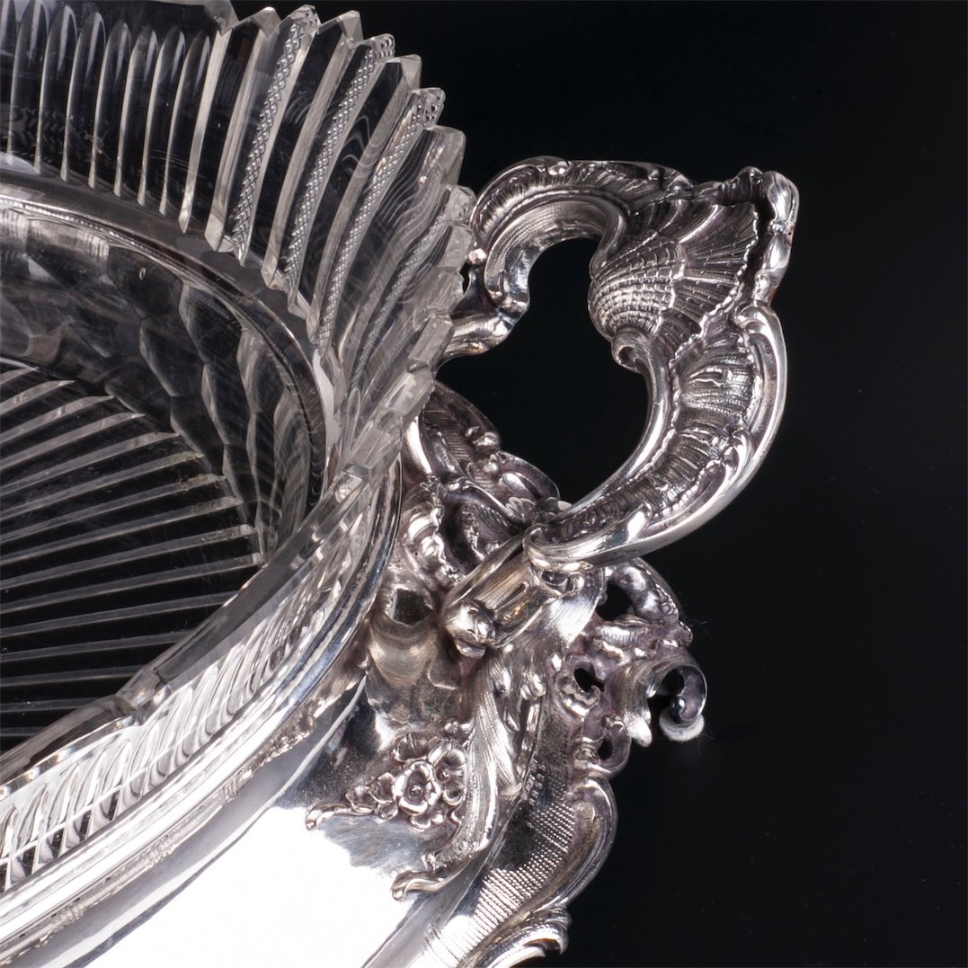 Rare huge antique jardiniere vase — image 2