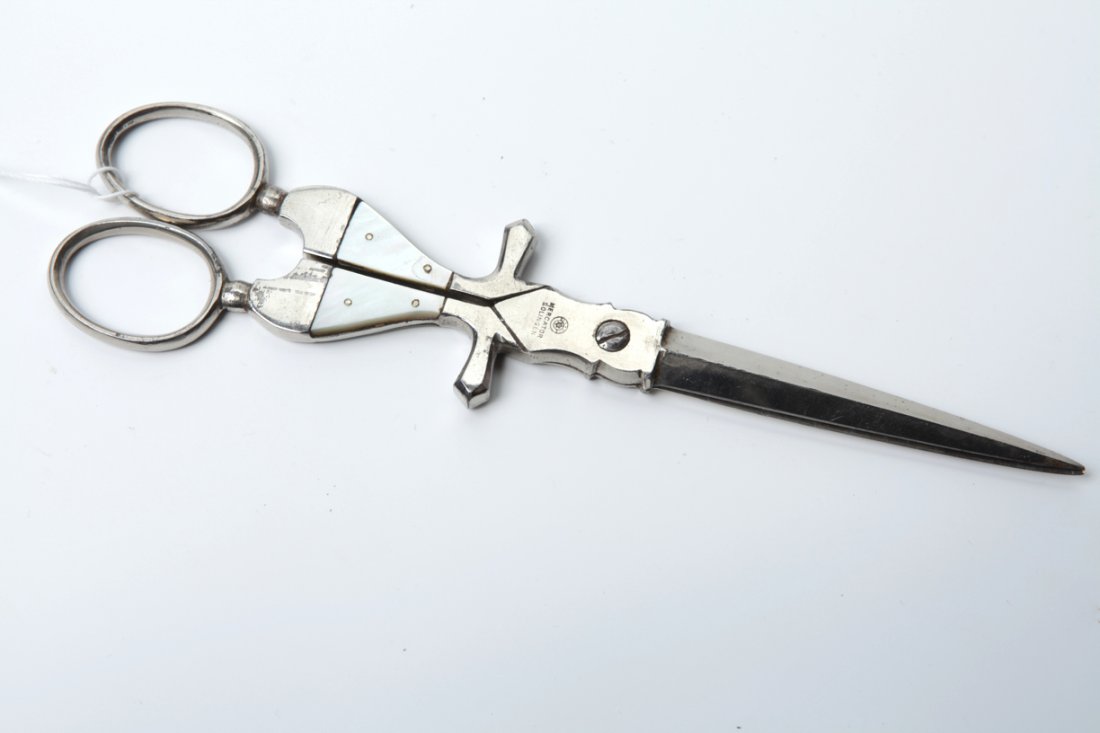 Scissors with dagger. — image 1