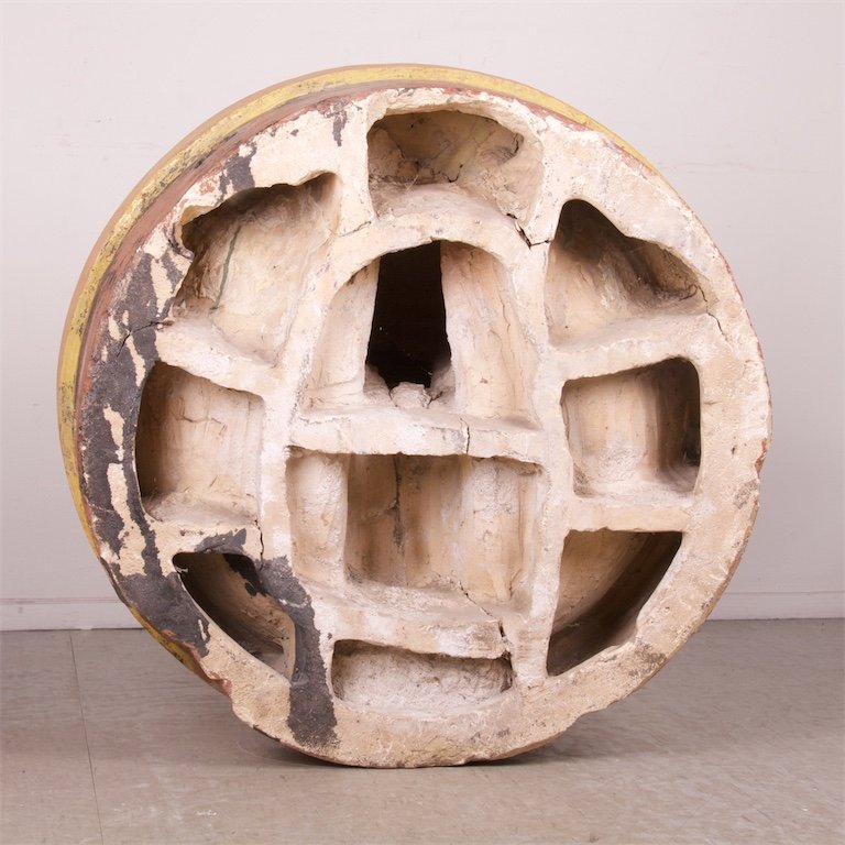 Huge wooden horse head. — image 5
