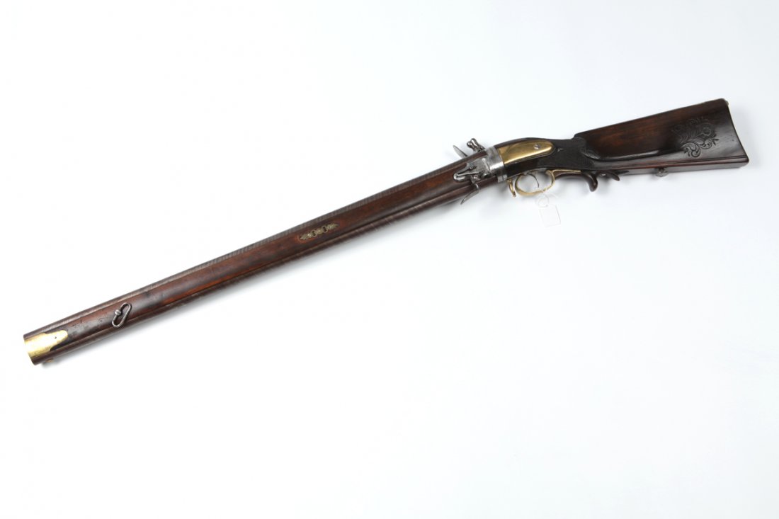 Hunting double barrel gun. — image 2