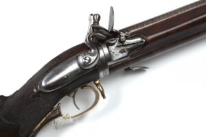 Hunting double barrel gun. — image 4