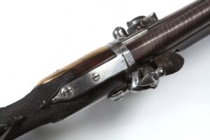 Hunting double barrel gun. — image 5