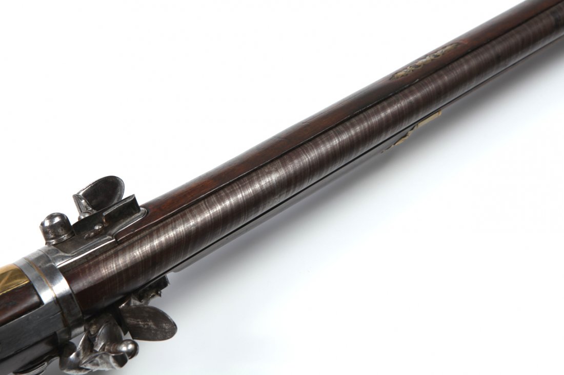 Hunting double barrel gun. — image 6