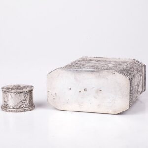 Antique silver tea box with engravings — image 4