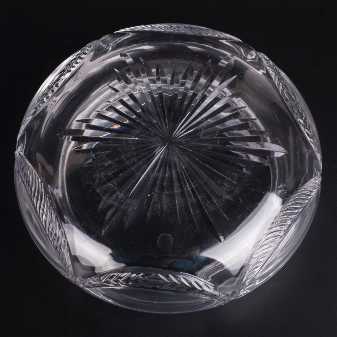 Art nouveau candy bowl with the silver lid and signed — image 5