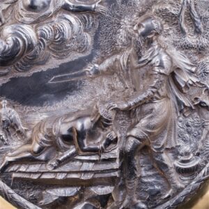 Grand judaica parcel-gilt cast silver plate — image 2