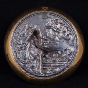 Grand judaica parcel-gilt cast silver plate — image 3