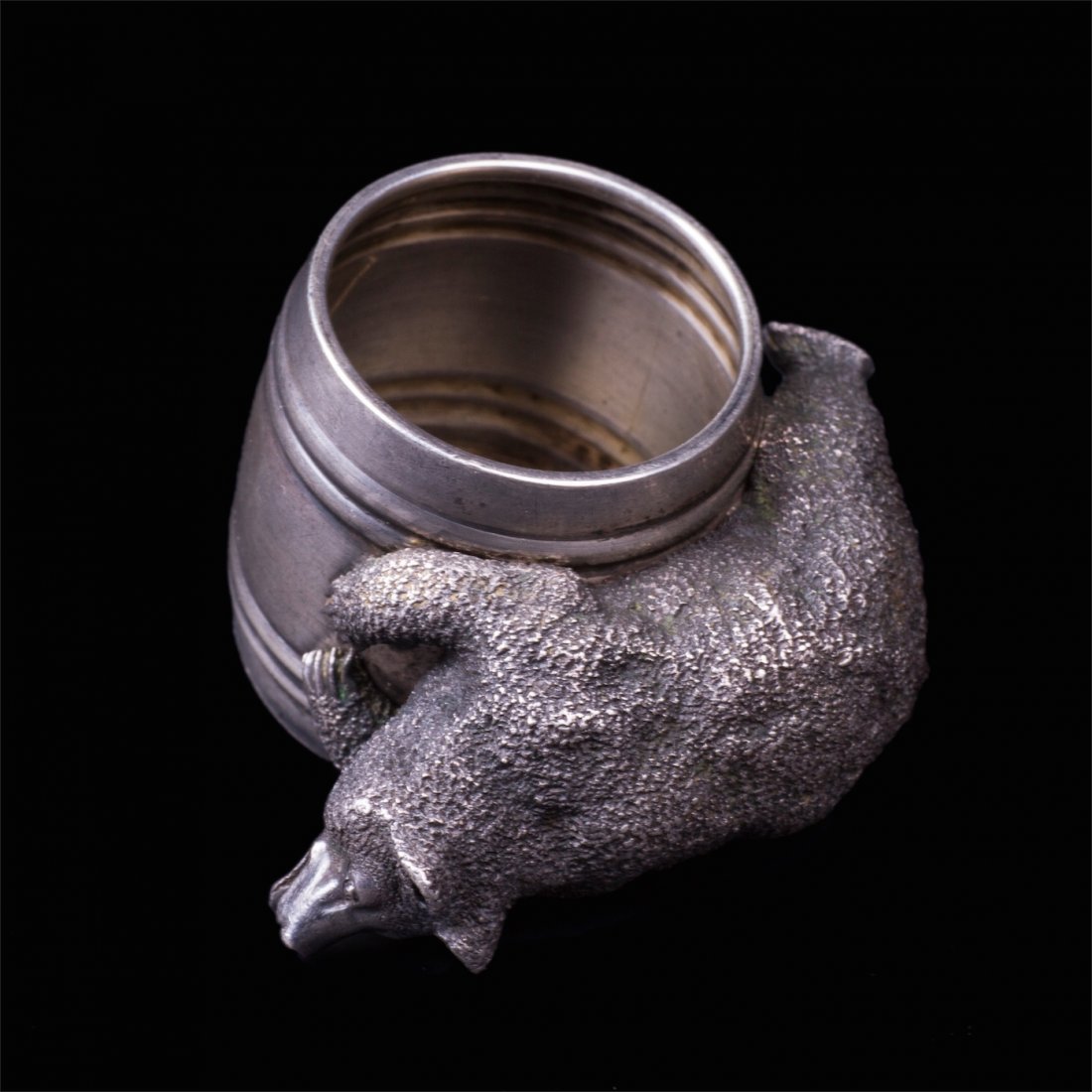 Russian silver napkin ring with cast bear figure — image 3