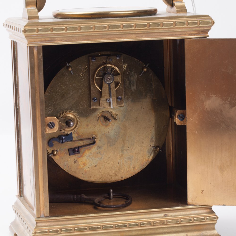 Carriage clock with compass and thermometer. — image 5