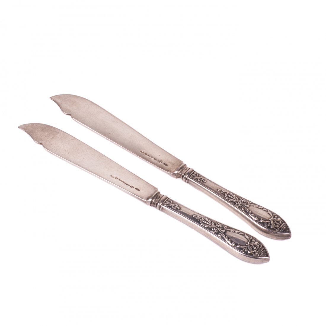 Pair of Russian silver and engraving fish knives — image 2