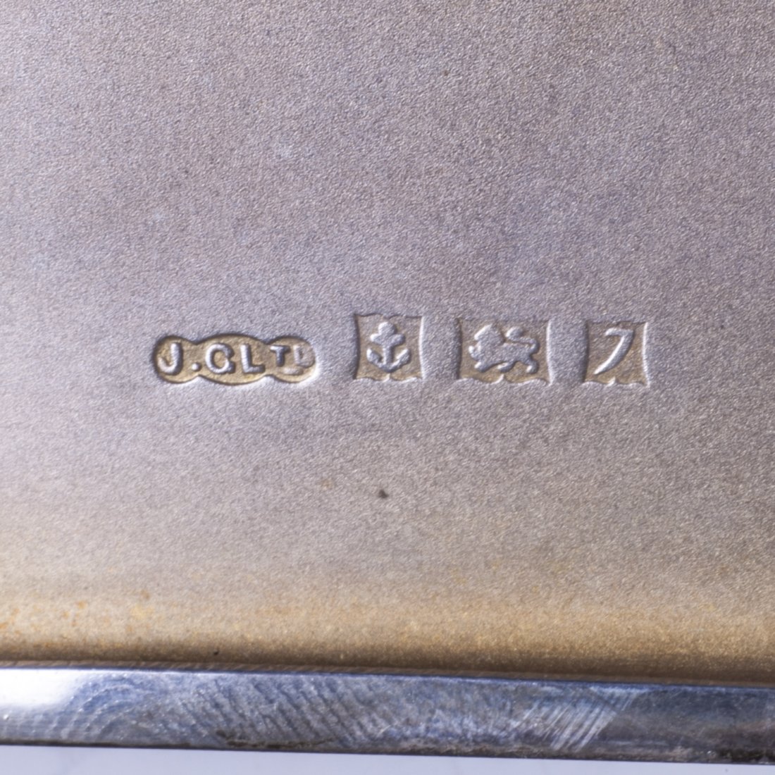 Big silver cigarette case with engravings — image 6