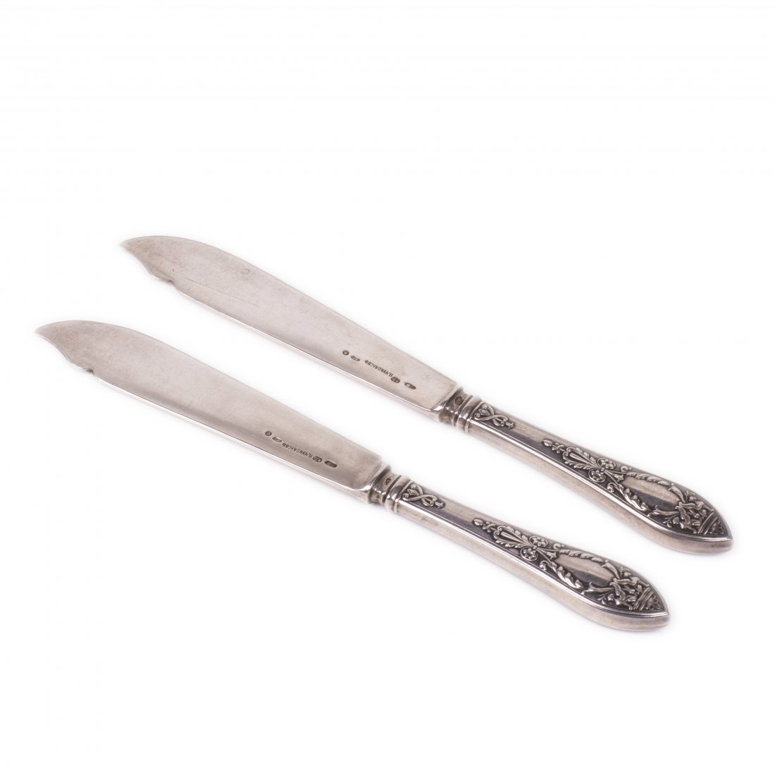 Pair of Russian silver and engraving fish knives — image 2