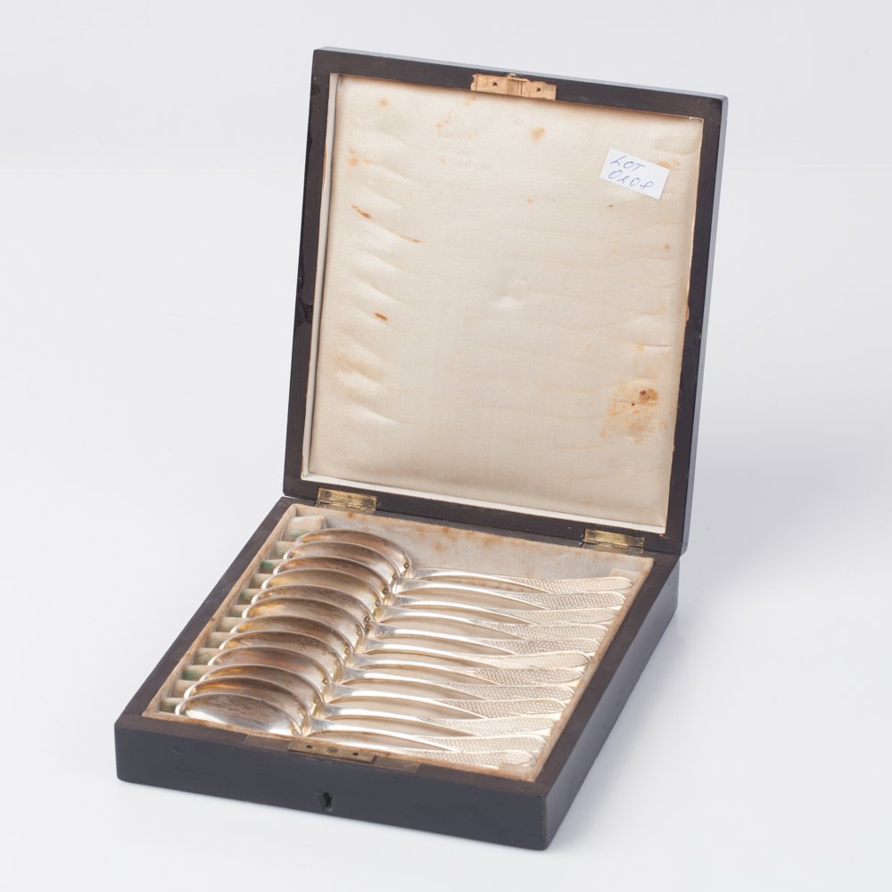 Set of 12 tea spoons. — image 1