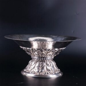 Antique huge silver vase — image 2
