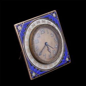 Swiss desk clock with alarm — image 1