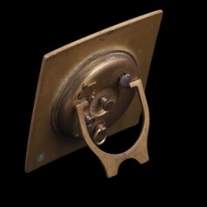Swiss desk clock with alarm — image 3
