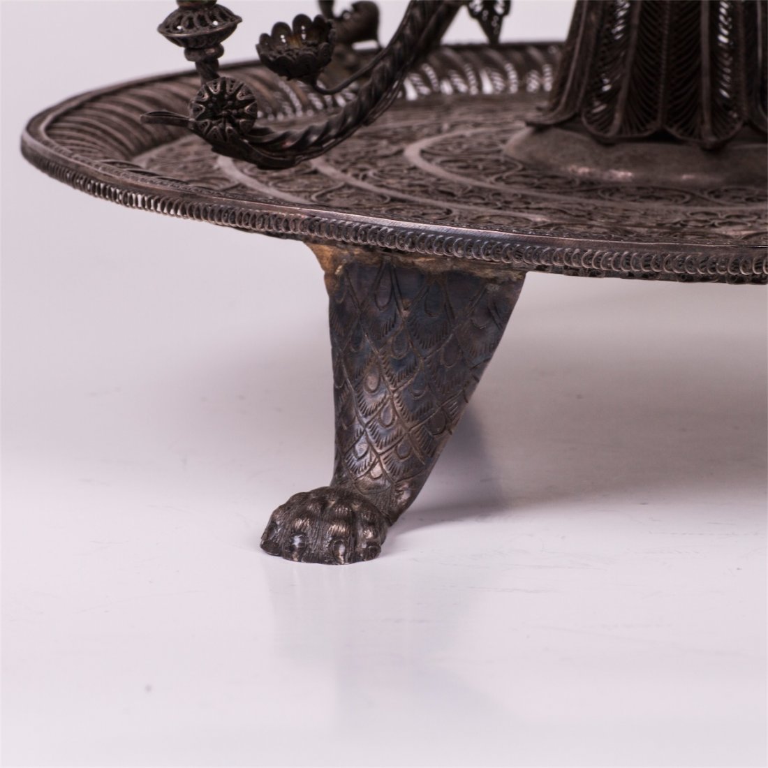 Silver filigree table decoration in the shape of tree — image 3