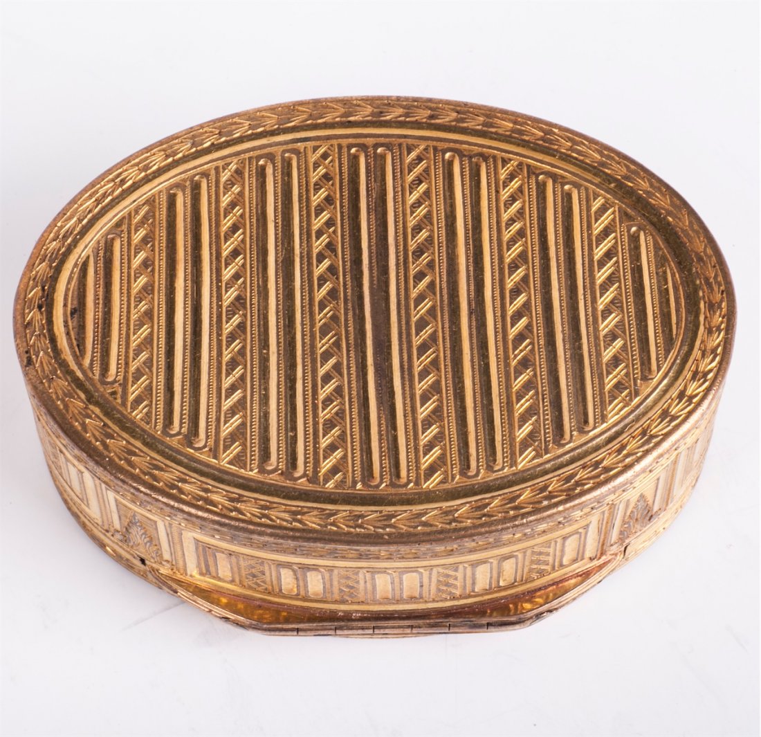 Antique French gilded bronze box — image 3