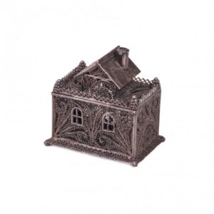Russian silver filigree box "Teremok" — image 2
