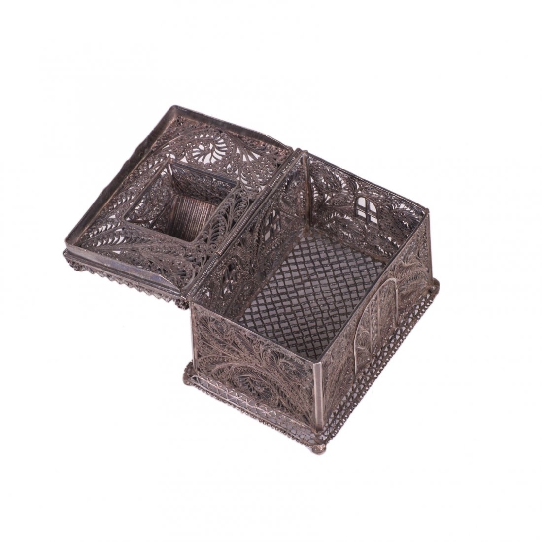 Russian silver filigree box "Teremok" — image 3