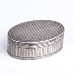 Antique silver jewelry box — image 4